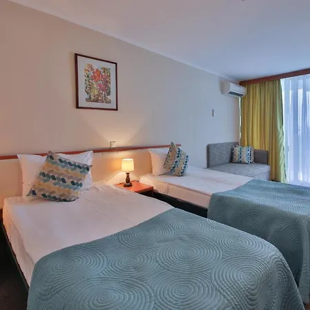 Laguna Garden Αλμπένα