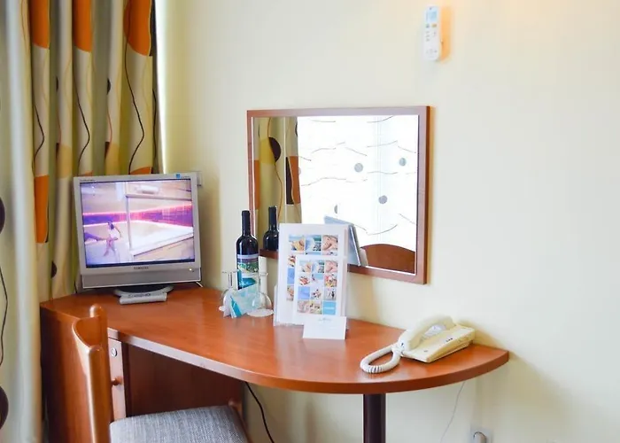 Otel Laguna Garden 4*