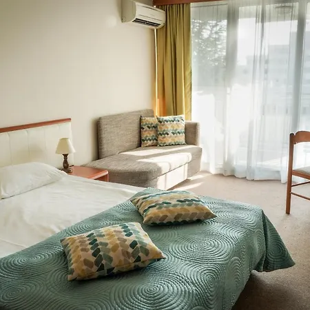 Laguna Garden מלון 4*