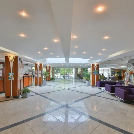 מלון Laguna Garden