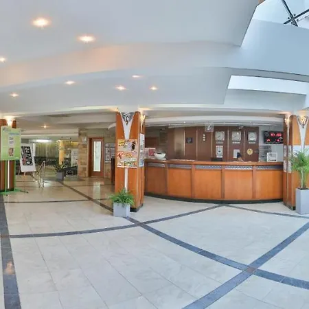Laguna Garden 4*