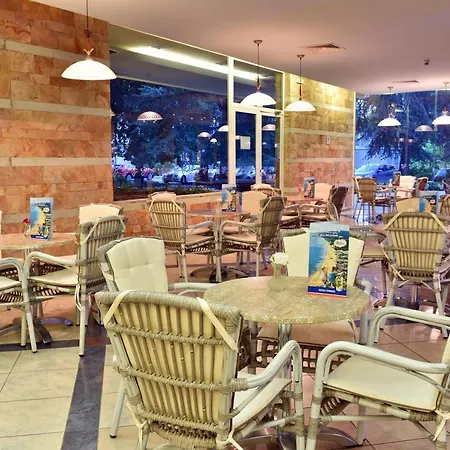 Hotel Laguna Garden 4*