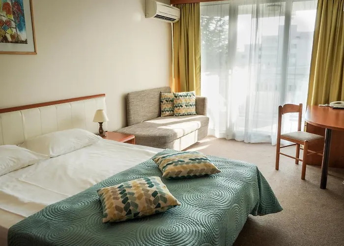 Laguna Garden Hotel 4*